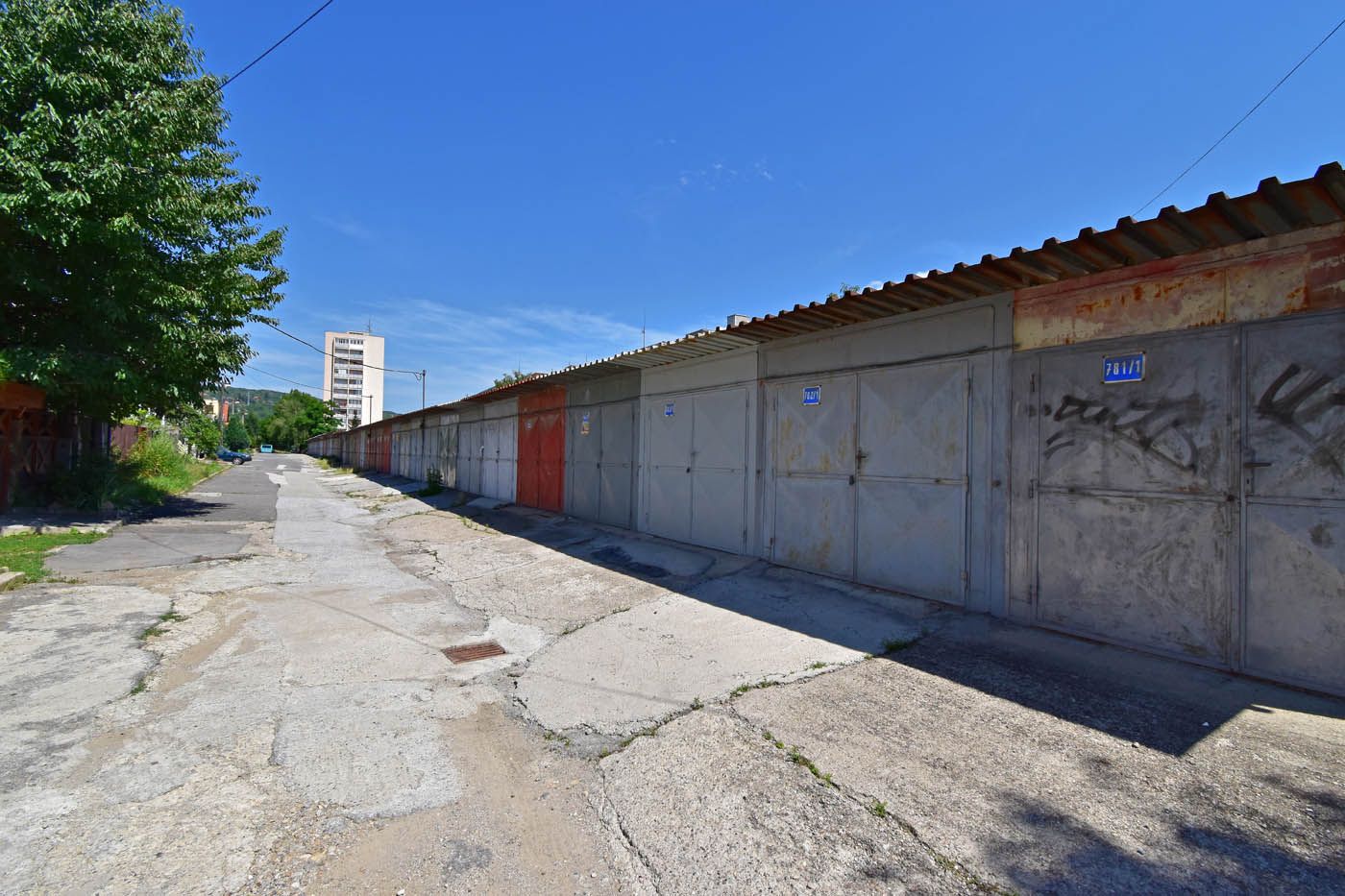 Na predaj garáž, Štítova ulica, Košice – Staré mesto, 15m2 s elektrinou