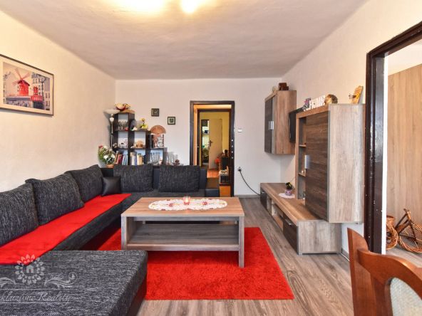 Na predaj 6 izbový rodinný dom s garážou, Poprad / mestská časť Matejovce