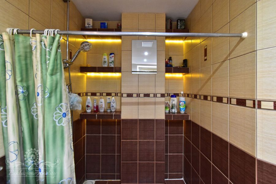 Na predaj 6 izbový rodinný dom s garážou, Poprad / mestská časť Matejovce