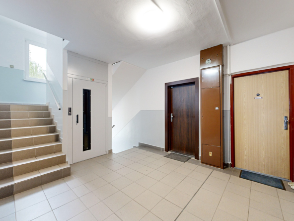 Na predaj priestranný 3 izbový byt sloggiou, Poprad Nový Juh