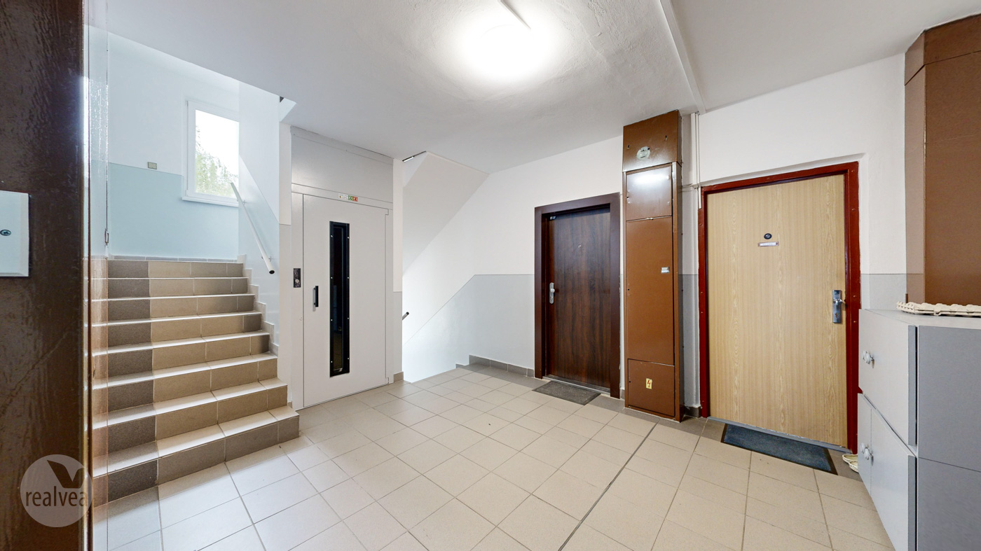 Na predaj priestranný 3 izbový byt sloggiou, Poprad Nový Juh