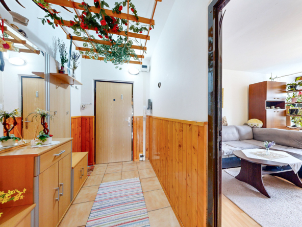 Na predaj priestranný 3 izbový byt s loggiou, Poprad Nový Juh