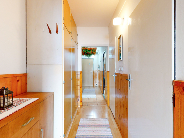 Na predaj priestranný 3 izbový byt s loggiou, Poprad Nový Juh