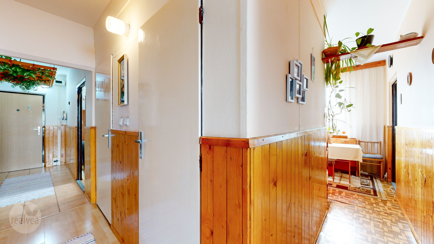 Na predaj priestranný 3 izbový byt s loggiou, Poprad Nový Juh