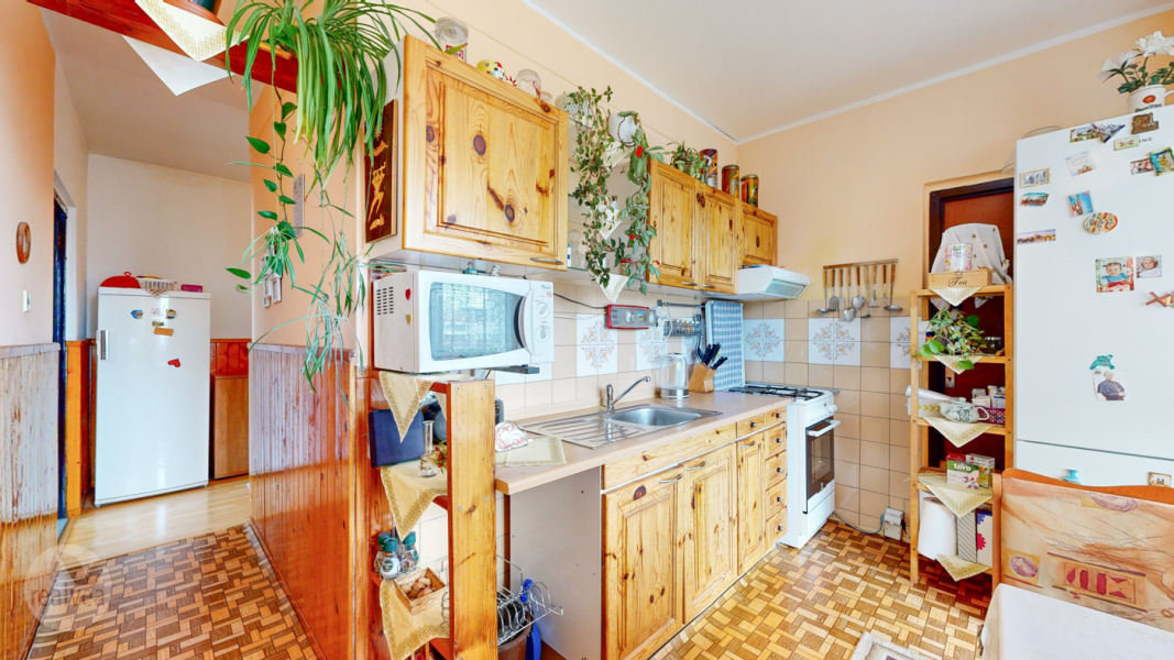 Na predaj priestranný 3 izbový byt s loggiou, Poprad Nový Juh