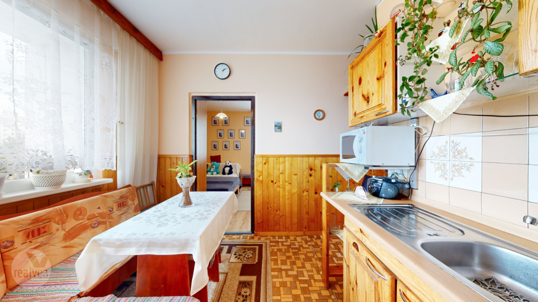 Na predaj priestranný 3 izbový byt s loggiou, Poprad Nový Juh