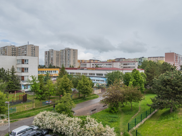 Na predaj priestranný 3 izbový byt s loggiou, Poprad Nový Juh