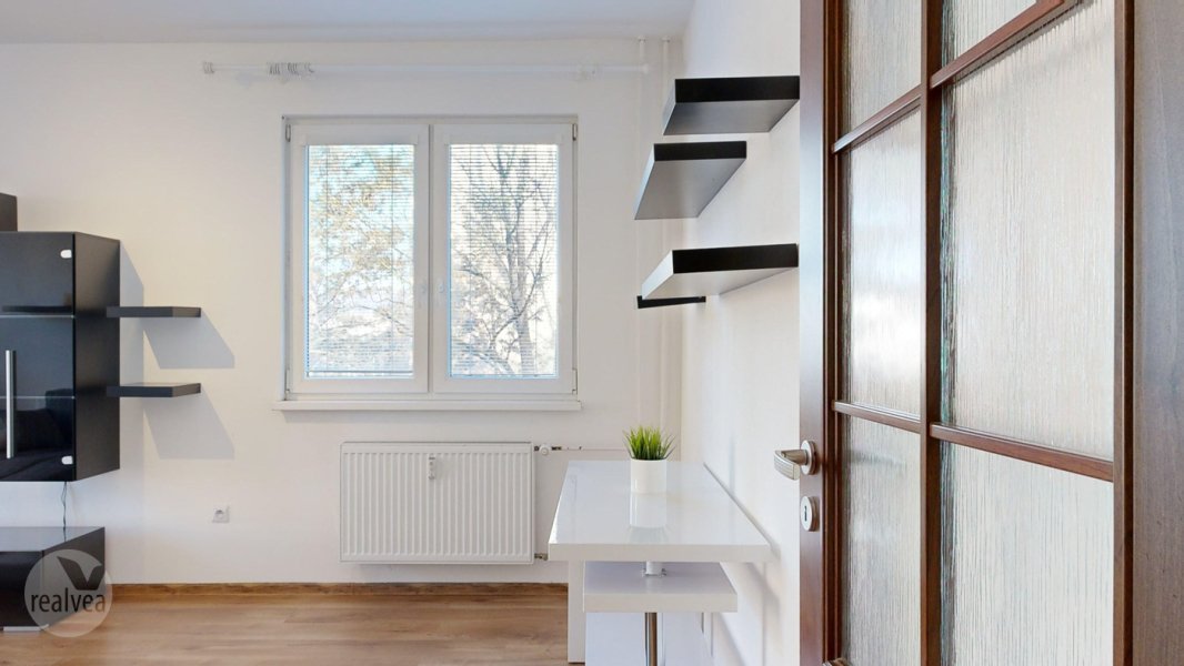 Na predaj 2 izbový byt vhodný ako investícia, blízko centra, Žilina