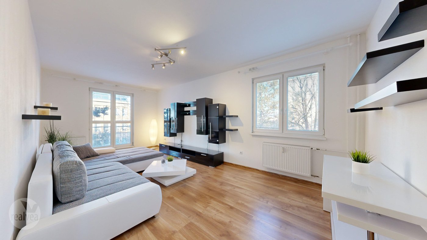 Na predaj 2 izbový byt vhodný ako investícia, blízko centra, Žilina