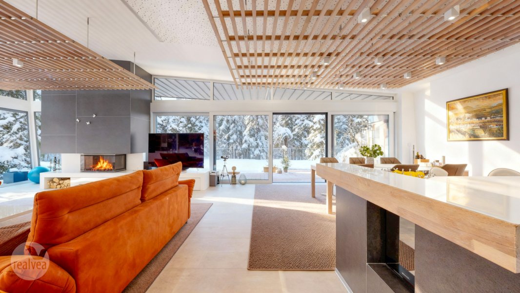 Na predaj moderná rodinná vila pod Chopkom, ukrytá v korunách stromov, Nízke Tatry