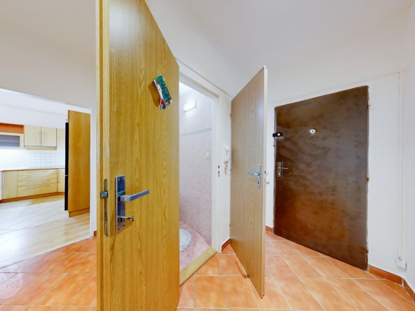 Na prenájom 2 izbový byt, čiastočne zariadený, Poprad / Starý Juh