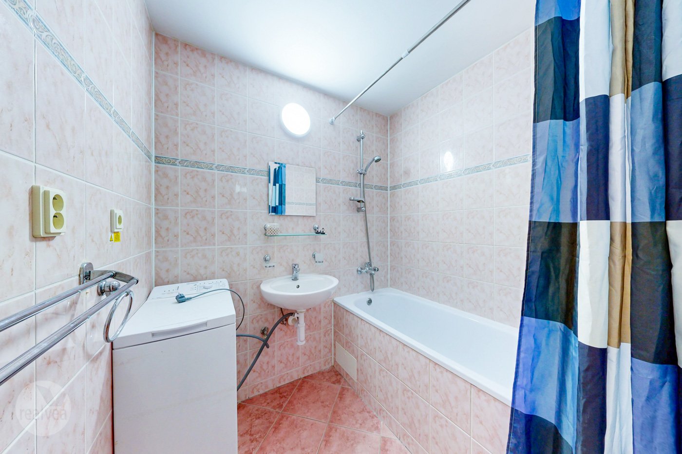 Na prenájom 2 izbový byt, čiastočne zariadený, Poprad / Starý Juh