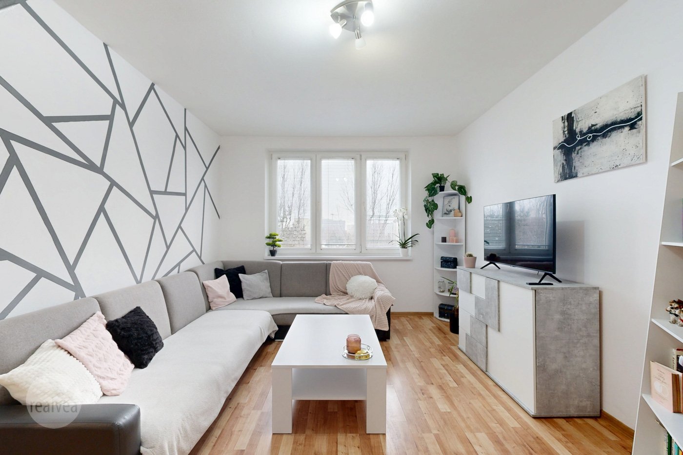 Na predaj 2 izbový byt na bývanie alebo ako investícia - Poprad / Starý Juh