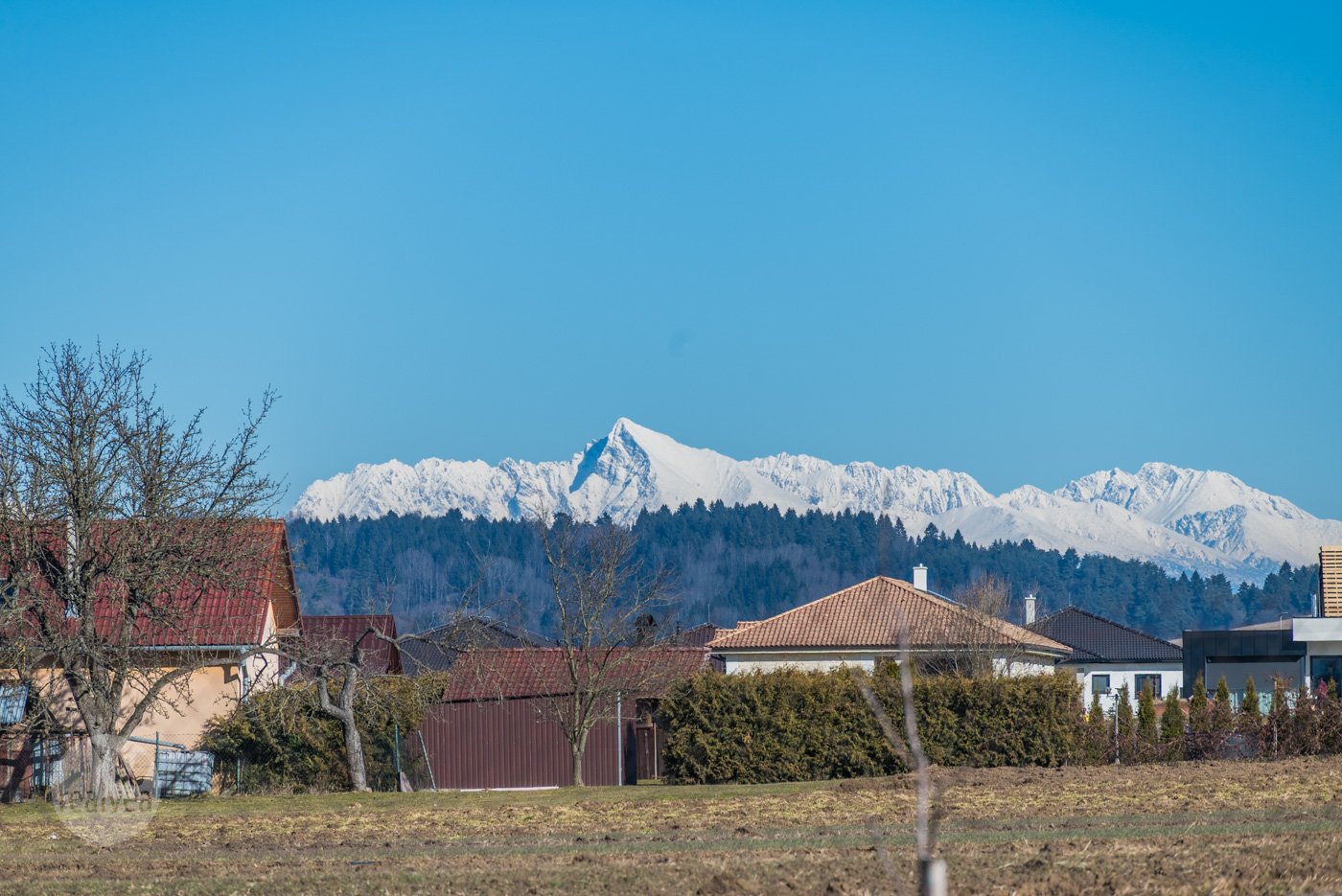 Na predaj rodinný dom v pôvodnom stave s veľkou záhradou - Dúbrava, Liptov
