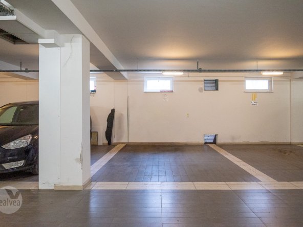 Na predaj 2 izbový byt s parkovaním v garáži a komunitnou záhradou, Trenčín