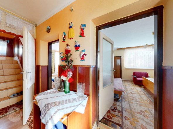 Na predaj rodinný dom v pôvodnom stave s veľkou záhradou - Dúbrava, Liptov