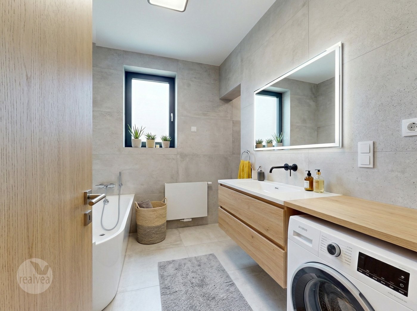 Na predaj rodinný dom v pôvodnom stave s veľkou záhradou - Dúbrava, Liptov