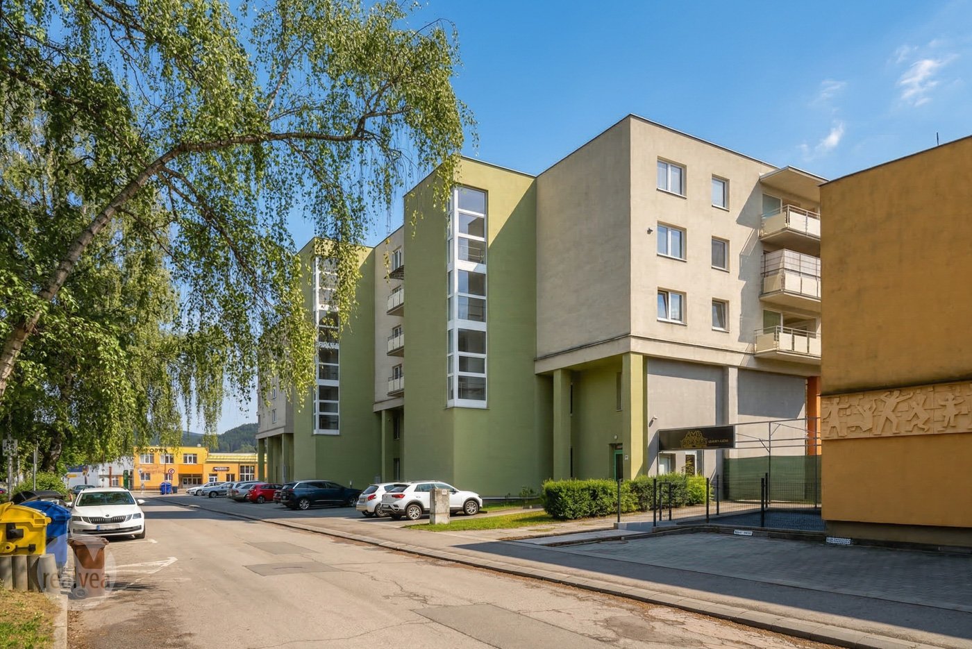 Na predaj 2 izbový byt s parkovaním v garáži a komunitnou záhradou, Trenčín