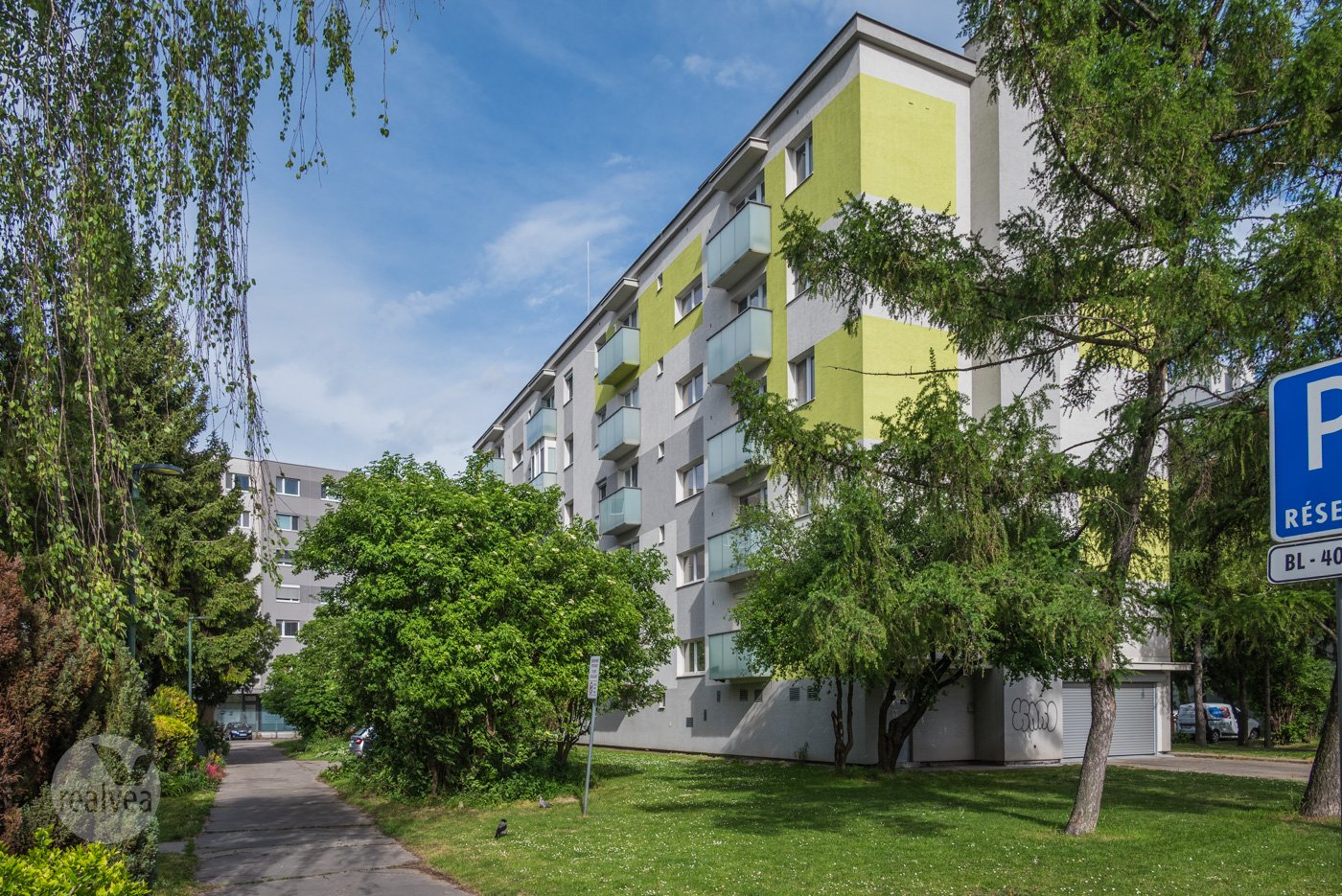 Na predaj 2 izbový byt s potenciálom v tichej časti plnej zelene - Bratislava, Trnávka (Ružinov)