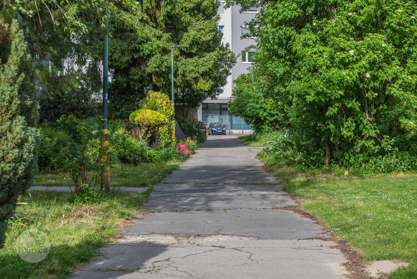 Na predaj 2 izbový byt s potenciálom v tichej časti plnej zelene - Bratislava, Trnávka (Ružinov)