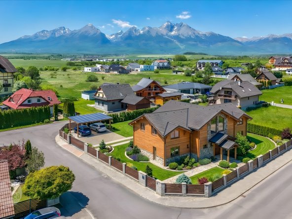 Na predaj majestátne rodinné sídlo pod Tatrami - Veľká Lomnica