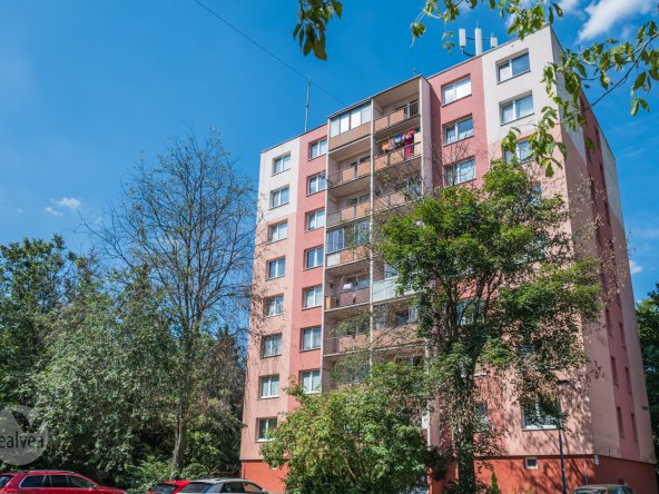 Na predaj priestranný 3 izbový byt na obľúbenom sídlisku Západ v Poprade