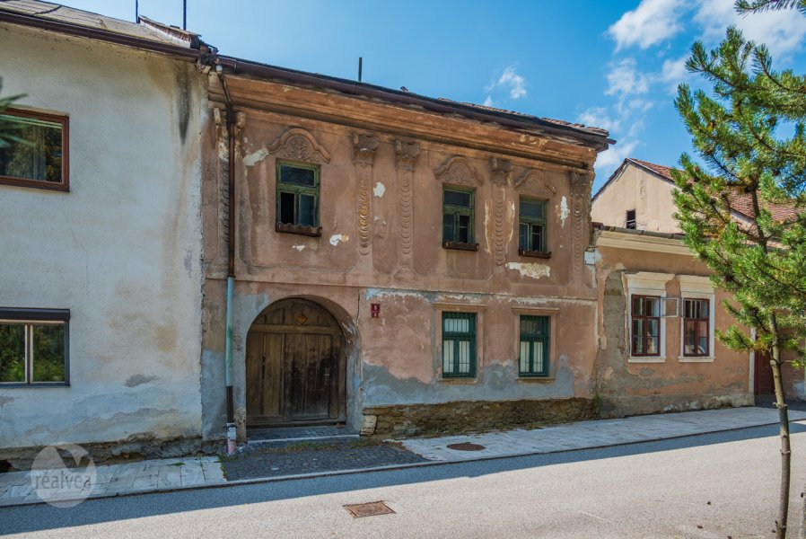 Na predaj historický meštiansky dom - národná kultúrna pamiatka v srdci Spišských Vlách