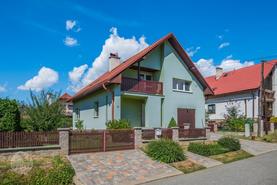 Na predaj komfortný rodinný dom s upravenou záhradou - Kurimany, okres Levoča