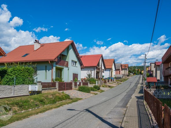 Na predaj komfortný rodinný dom s upravenou záhradou - Kurimany, okres Levoča
