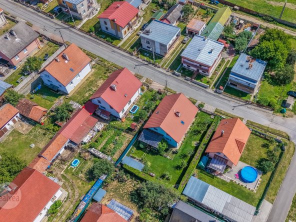 Na predaj komfortný rodinný dom s upravenou záhradou - Kurimany, okres Levoča
