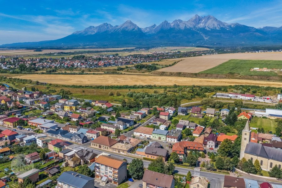 Na predaj rodinný dom s privátnou oázou pokoja a neobmedzeným potenciálom - Huncovce