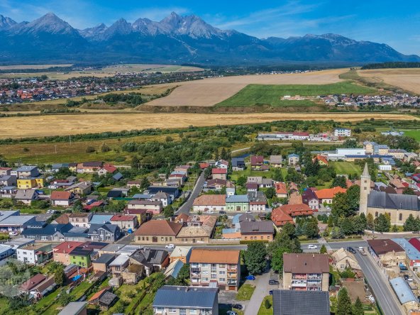 Na predaj rodinný dom s privátnou oázou pokoja a neobmedzeným potenciálom - Huncovce