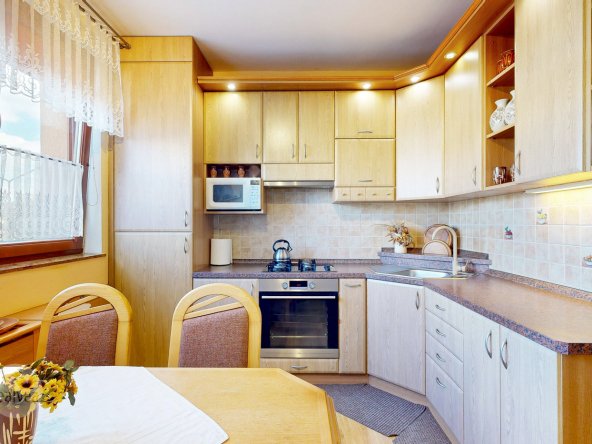 Na predaj 3 izbový byt s loggiou a štedrou výmerou, Kežmarok - sídlisko Juh