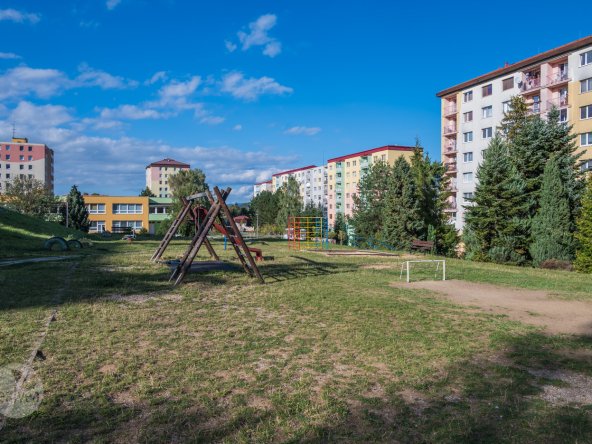 Na predaj 3 izbový byt s loggiou a štedrou výmerou, Kežmarok - sídlisko Juh