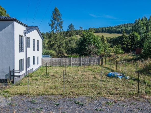 Na predaj veľkometrážne 4-izbové byty s vlastnou záhradou a 2 parkovacími miestami pri Poprade