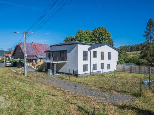 Na predaj veľkometrážne 4-izbové byty s vlastnou záhradou a 2 parkovacími miestami pri Poprade