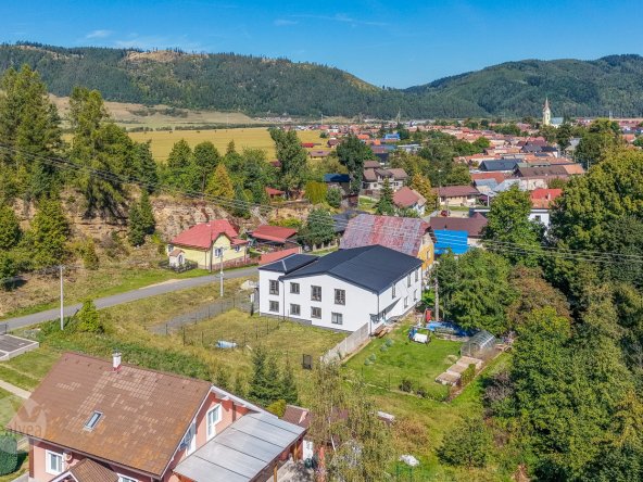 Na predaj veľkometrážne 4-izbové byty s vlastnou záhradou a 2 parkovacími miestami pri Poprade