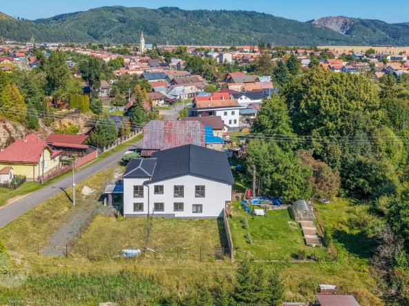Na predaj veľkometrážne 4-izbové byty s vlastnou záhradou a 2 parkovacími miestami pri Poprade