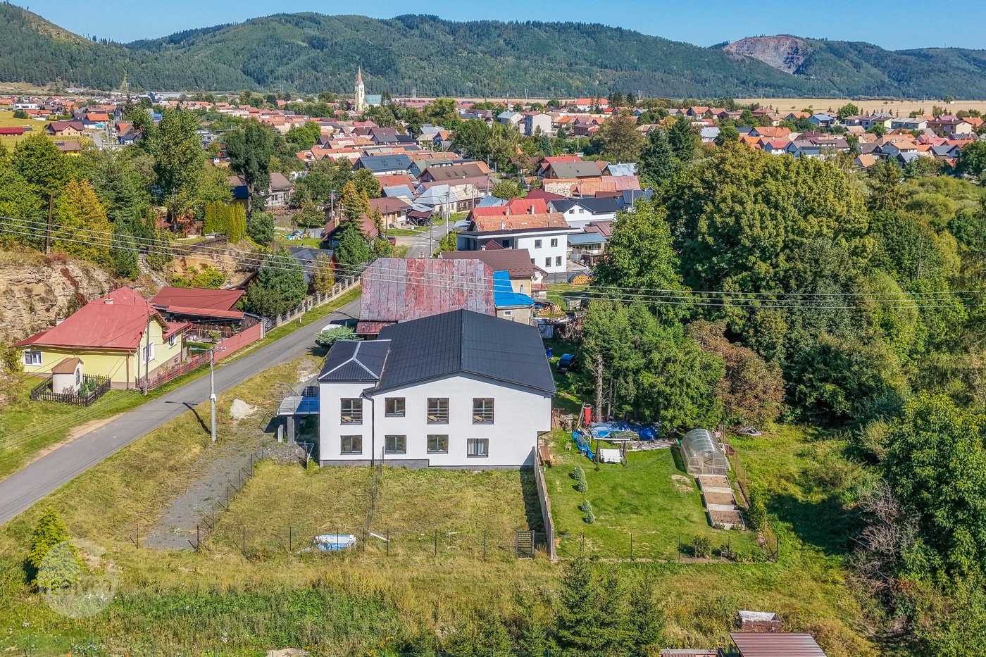 Na predaj veľkometrážne 4-izbové byty s vlastnou záhradou a 2 parkovacími miestami pri Poprade