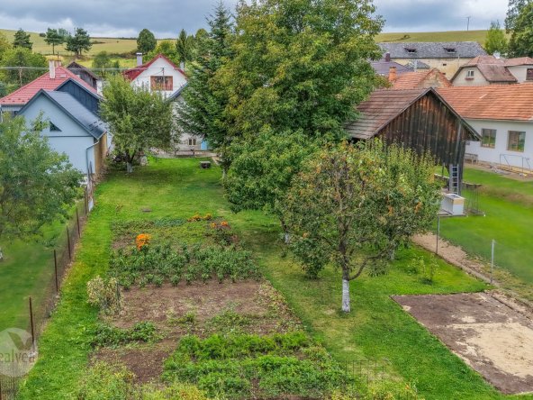 Na predaj rodinný dom s veľkou záhradou - Iliašovce pri Levoči