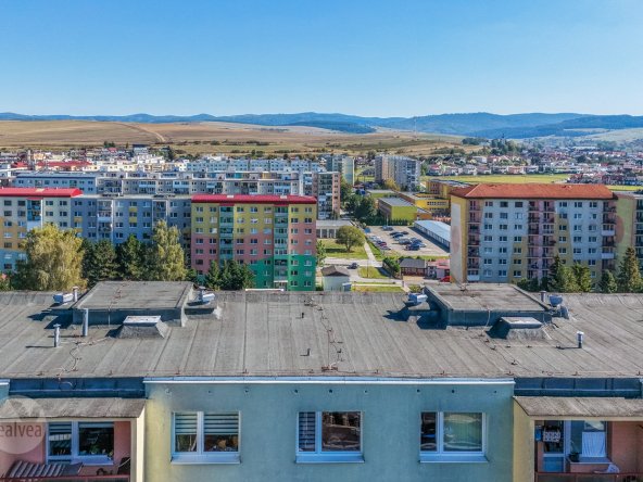 Na predaj zrekonštruovaný 3 izbový byt s výhľadom na Tatry, Kežmarok - sídlisko Juh