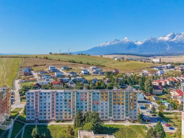 Na predaj zrekonštruovaný 3 izbový byt s výhľadom na Tatry, Kežmarok - sídlisko Juh