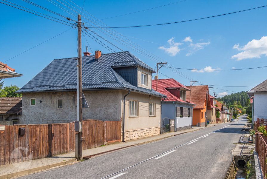 Na predaj rodinný dom s veľkou záhradou - Iliašovce pri Levoči