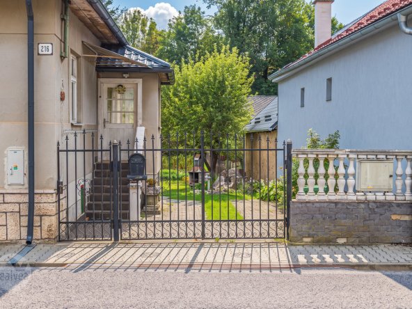 Na predaj rodinný dom s veľkou záhradou - Iliašovce pri Levoči
