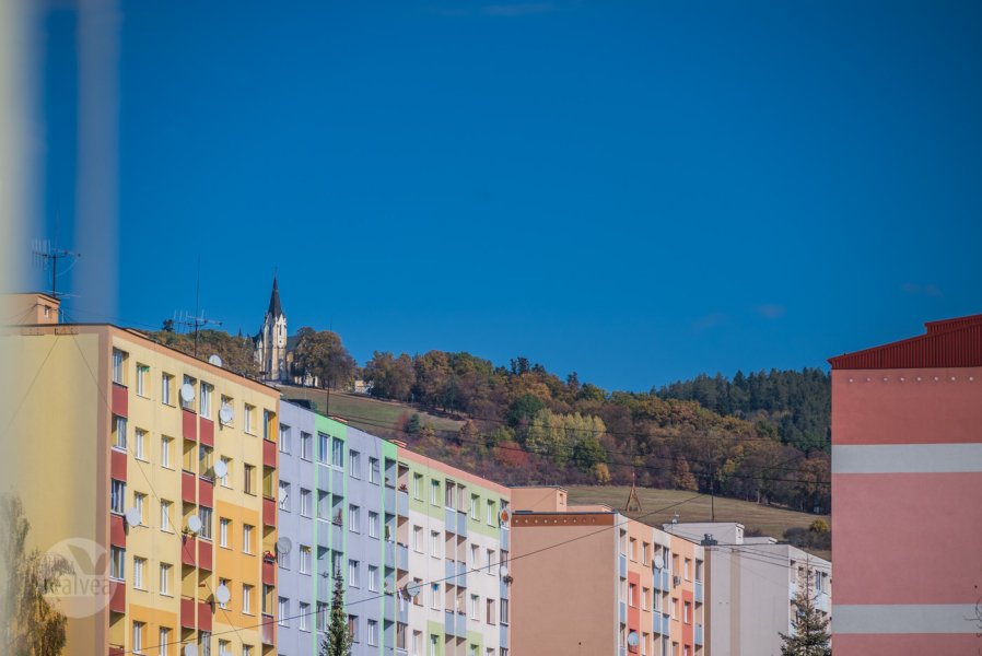 Na predaj 3 izbový byt s klimatizáciou na obľúbenom sídlisku v Levoči