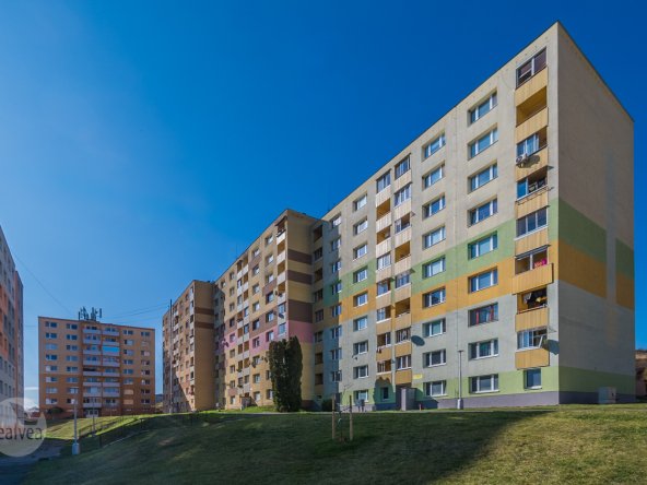 Na predaj 3 izbový byt s klimatizáciou na obľúbenom sídlisku v Levoči