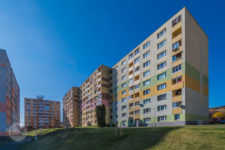 Na predaj 3 izbový byt s klimatizáciou na obľúbenom sídlisku v Levoči